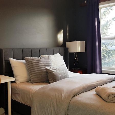 Tuscan Ridge Guesthouse Calgary West YYC Exterior foto